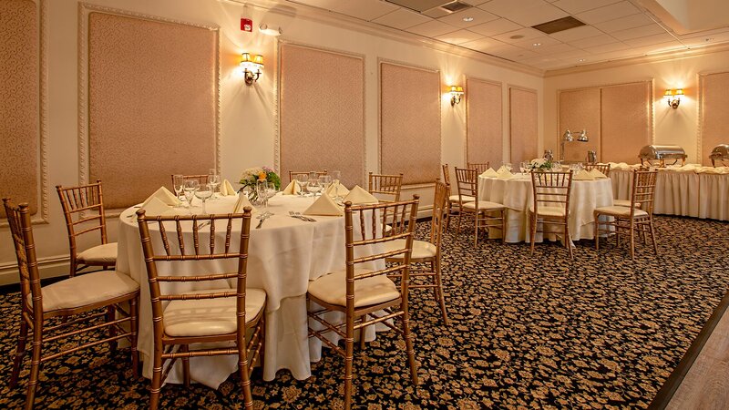 Banquet room tables